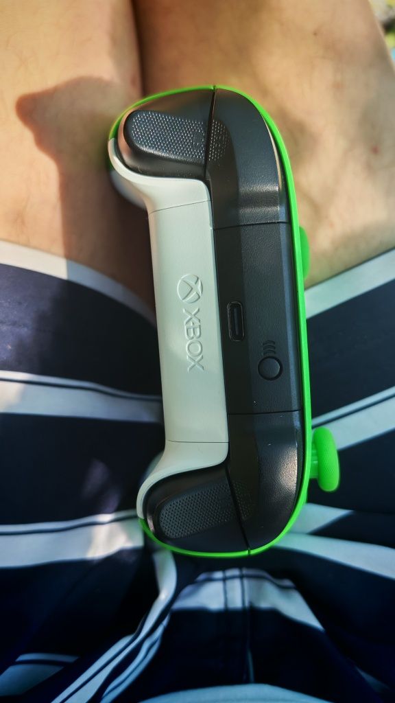 Xbox series S (употребяван/като нов)