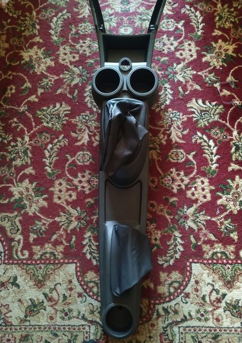 Spark lotka sotiladi yengi ishlatilmagan.