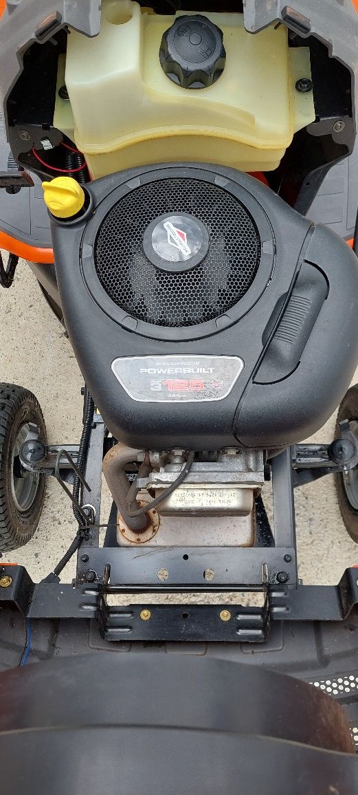 Тракторна косачка Husqvarna