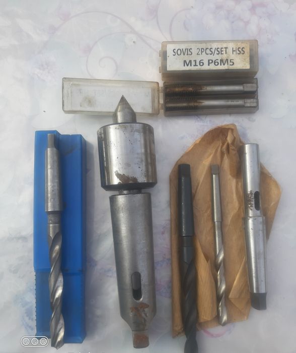 Токарный инструмент.