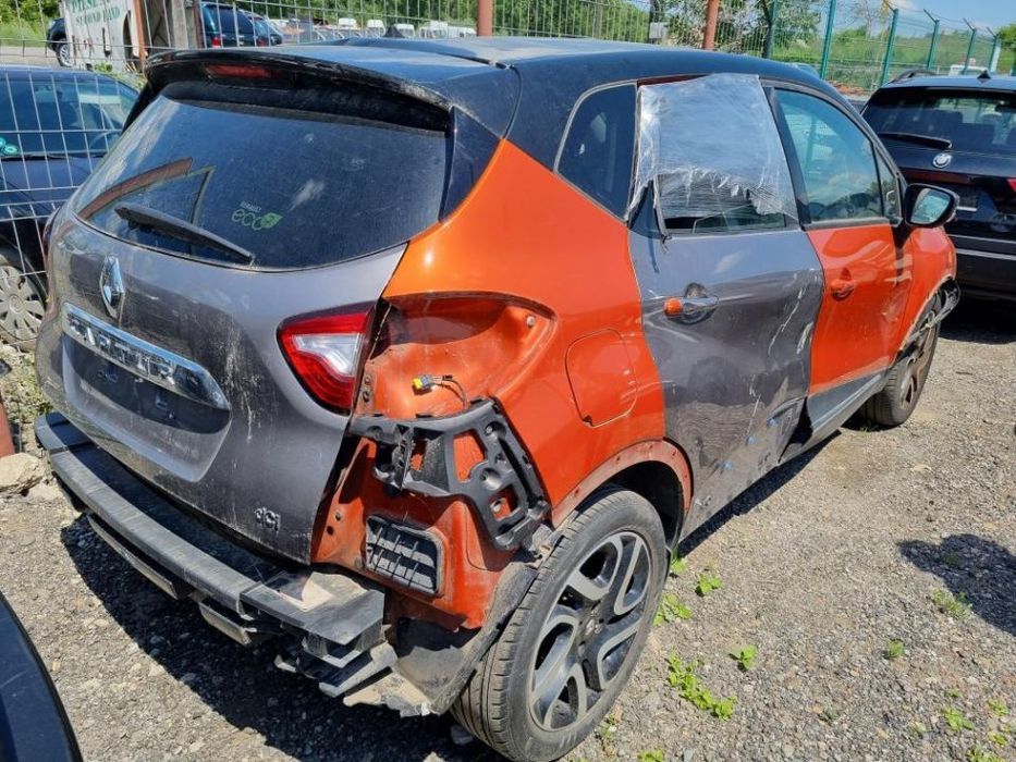 Dezmembrez Renault Captur 2014 1.5dci Euro 5
