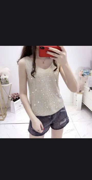 Нарядные топы в наличии