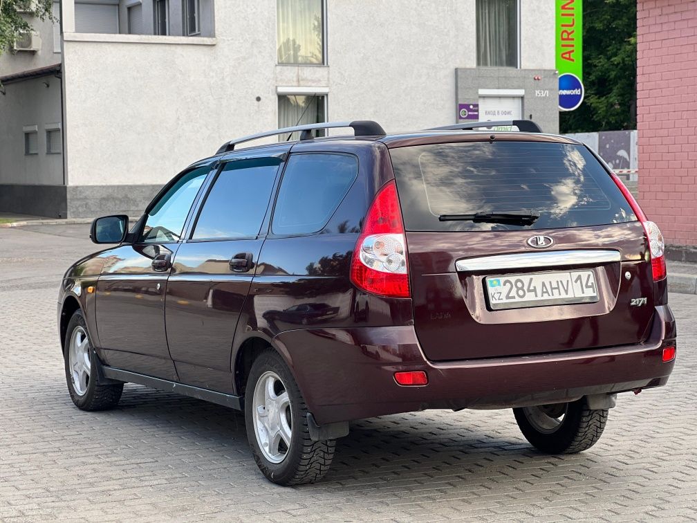Priora в кузове уневерсал обмен есть