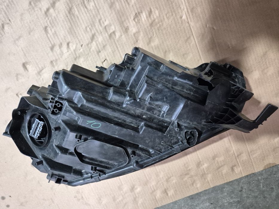 Ляв фар Шкода Октавия IV лед фар Skoda Octavia 4