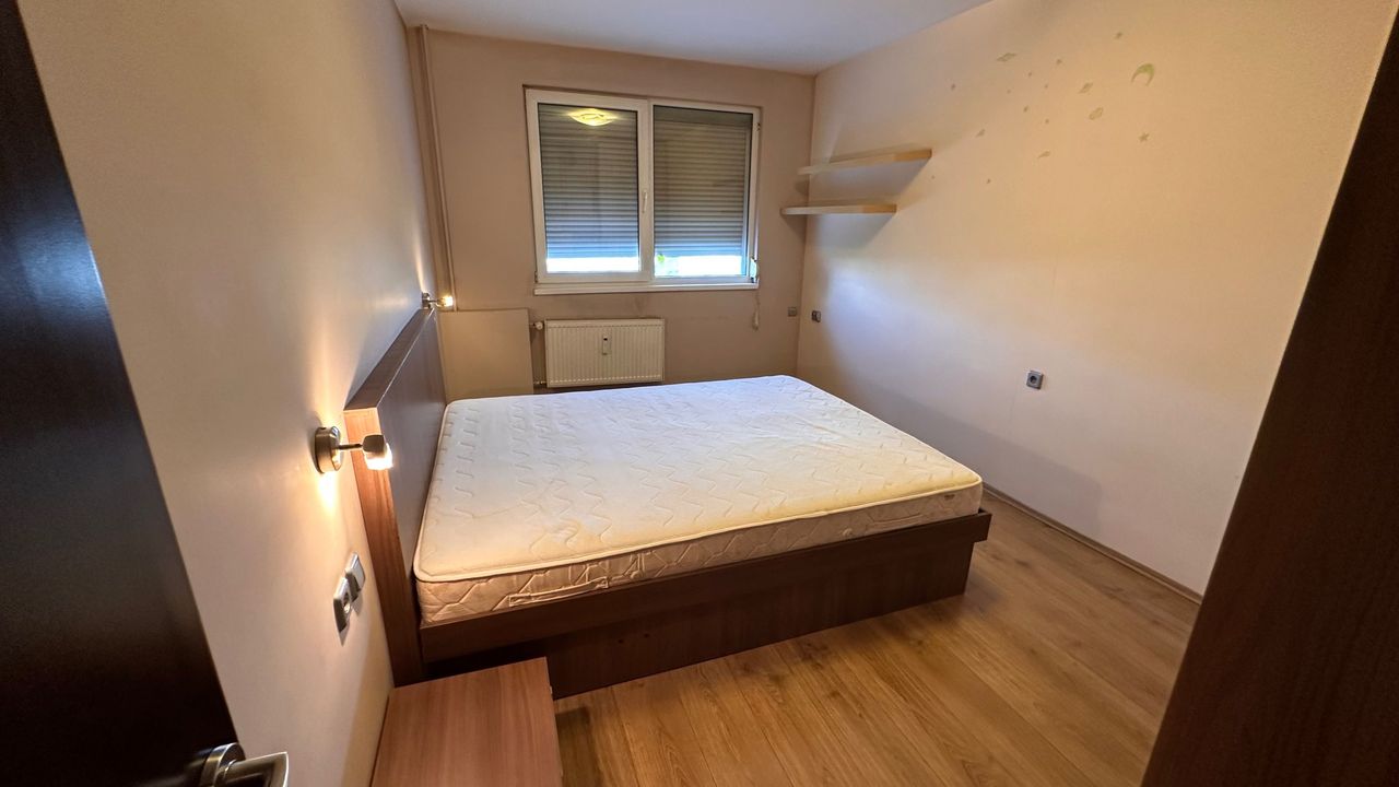 Продава се Тристаен апартамент в София, Илинден - 90 кв.м за 2333 €/кв.м - Снимка #10