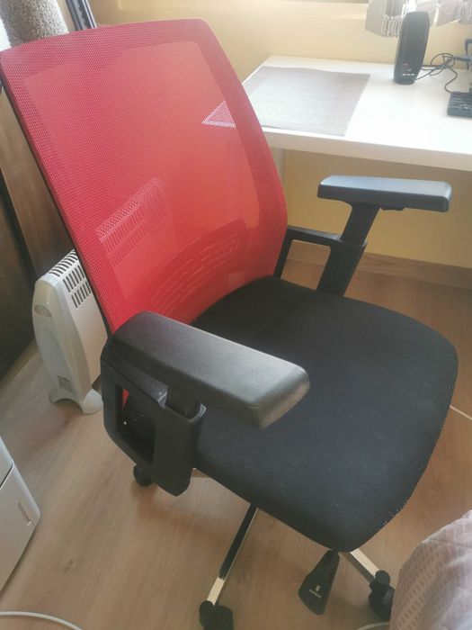 Офис-стол почти нов