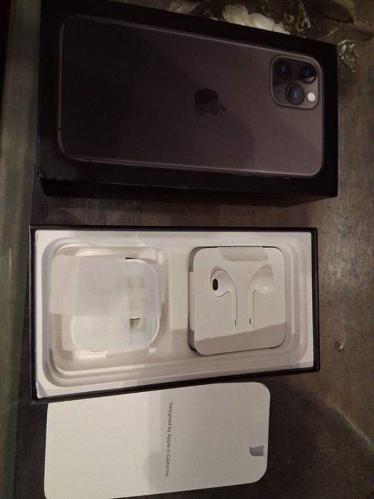 iPhone 11pm перфектен