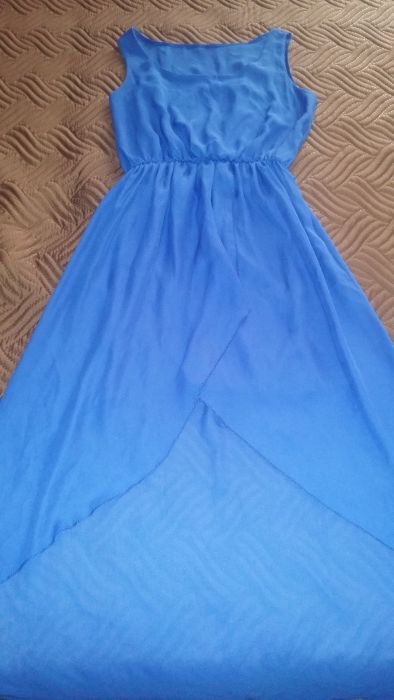 Рокли в черно и син цвят