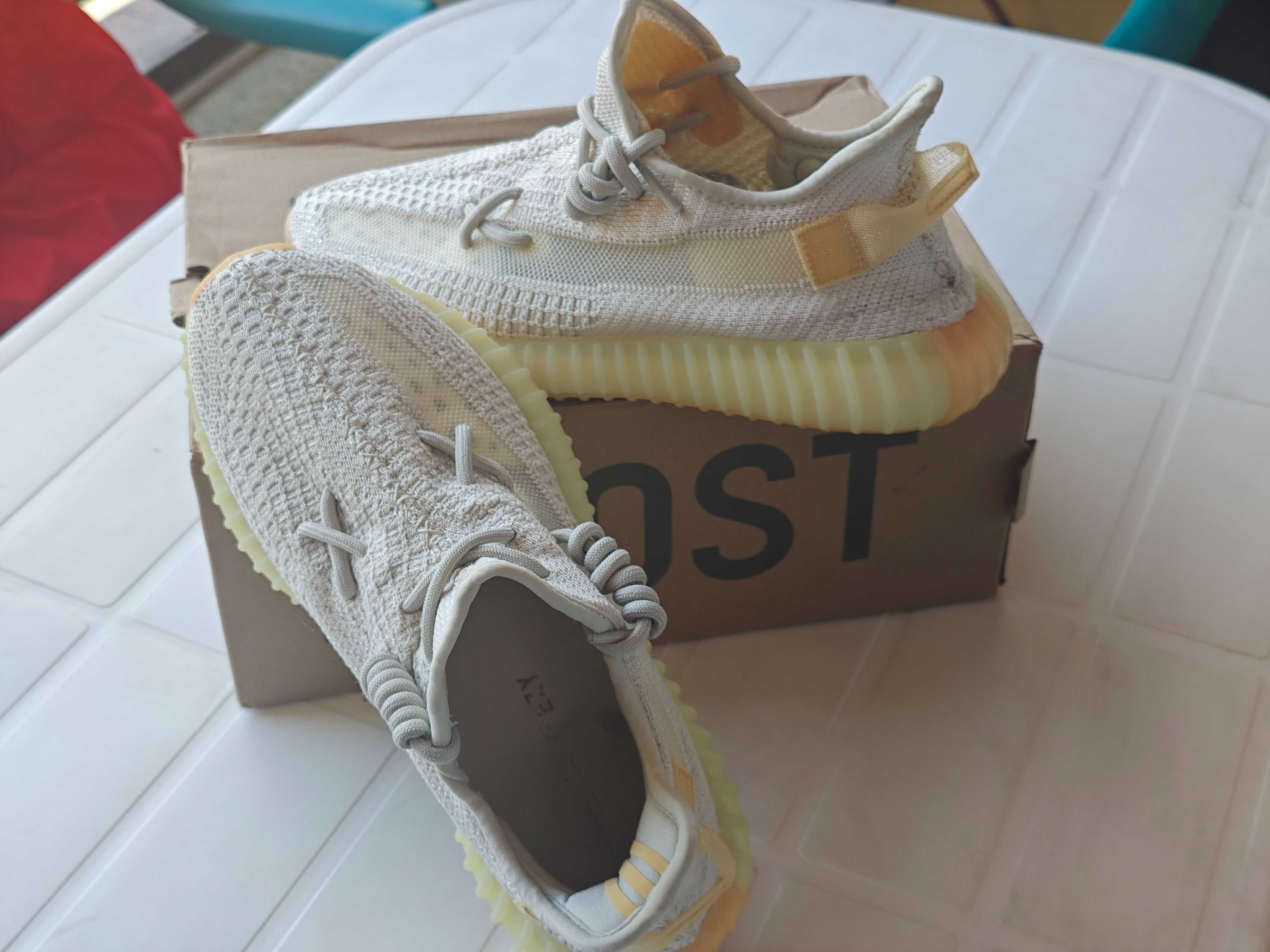 Adidas Yeezy Boost 350 V2