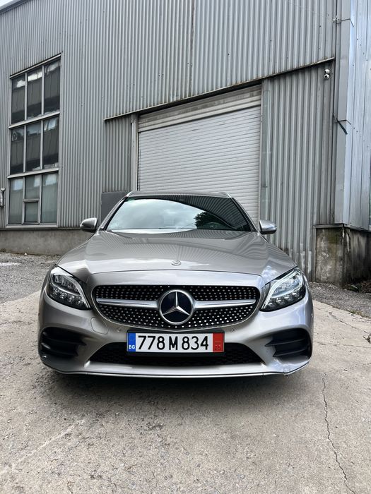 Продавам Mercedes Benz C220 9-G Tronic