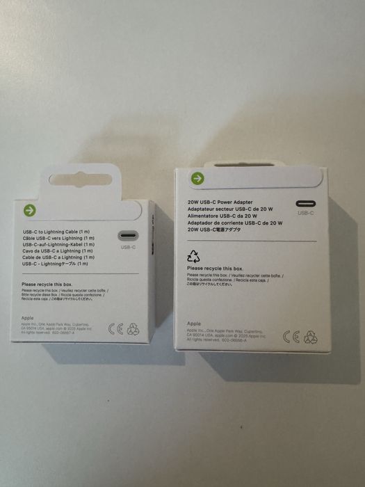 Apple 20W Заряден Комплект (USB-C адаптер + Lightning кабел)