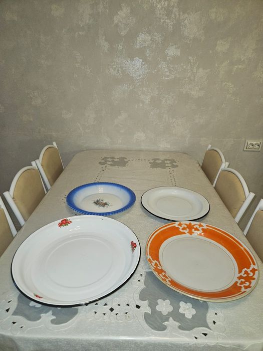 Подносы металлические и керамика