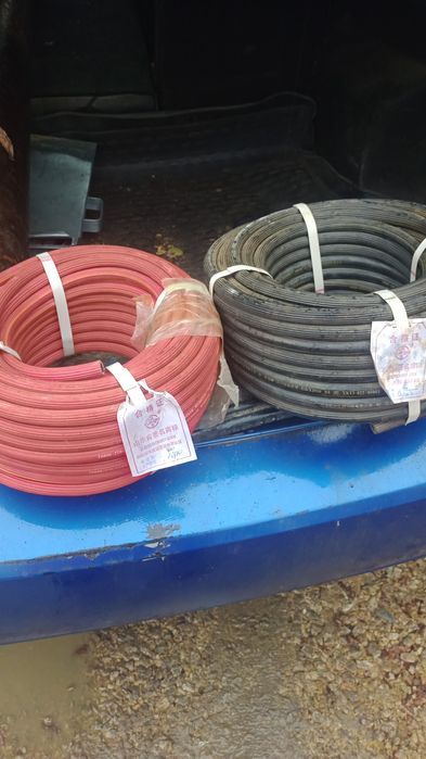 Продам кислородный шланг.