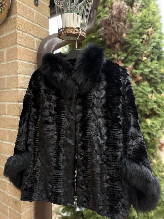 Vând blana vizon  pentru dama marime universala