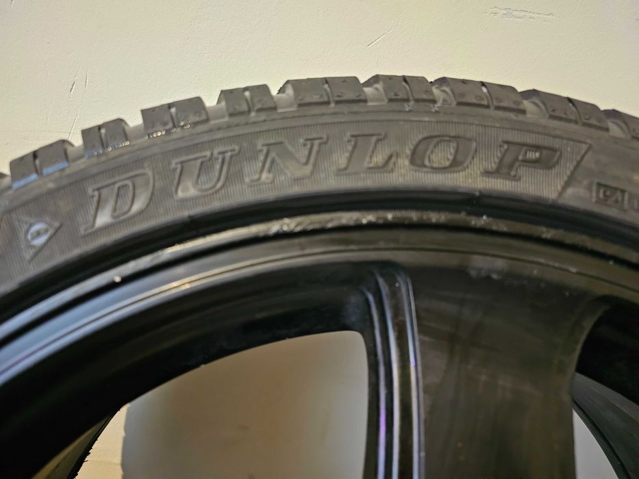 Джанти 18 цола 5 х120 със зимни гуми за BMW