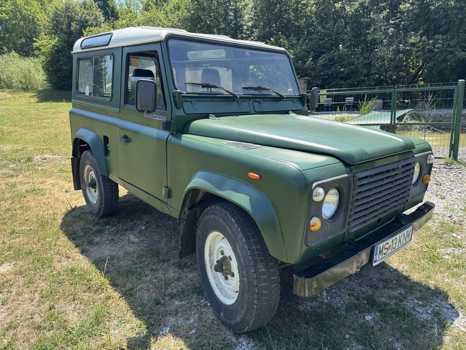 Land rover defender