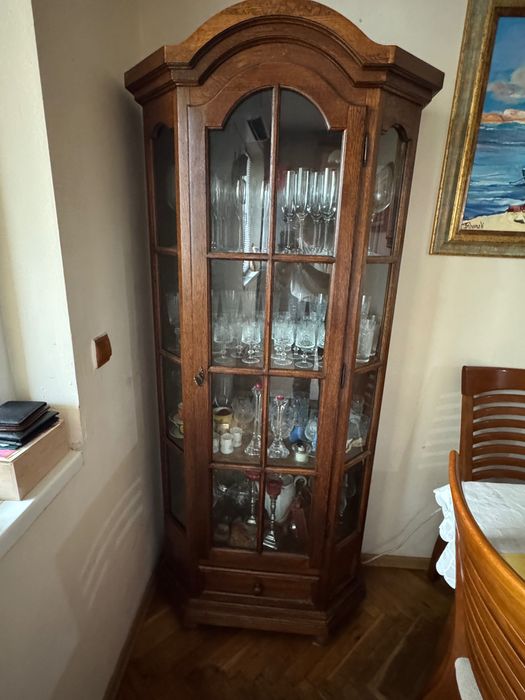 Секция витрина  дърво