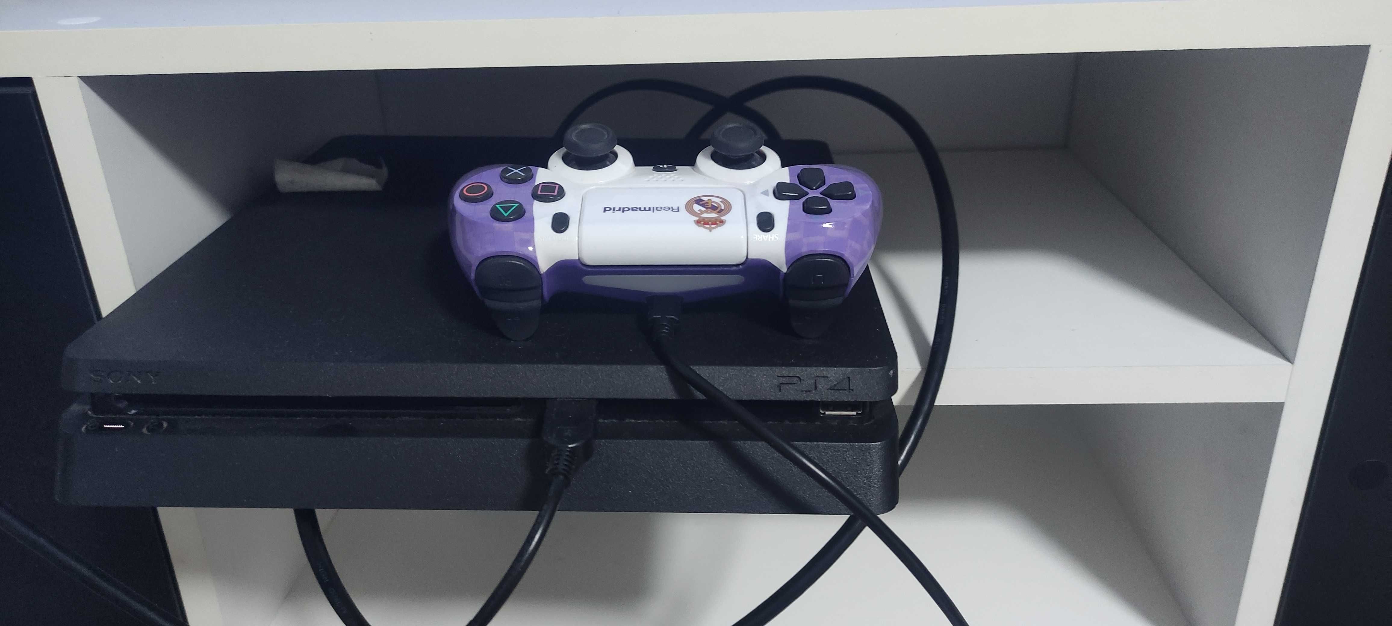 PS4 SLIM Срочно продается