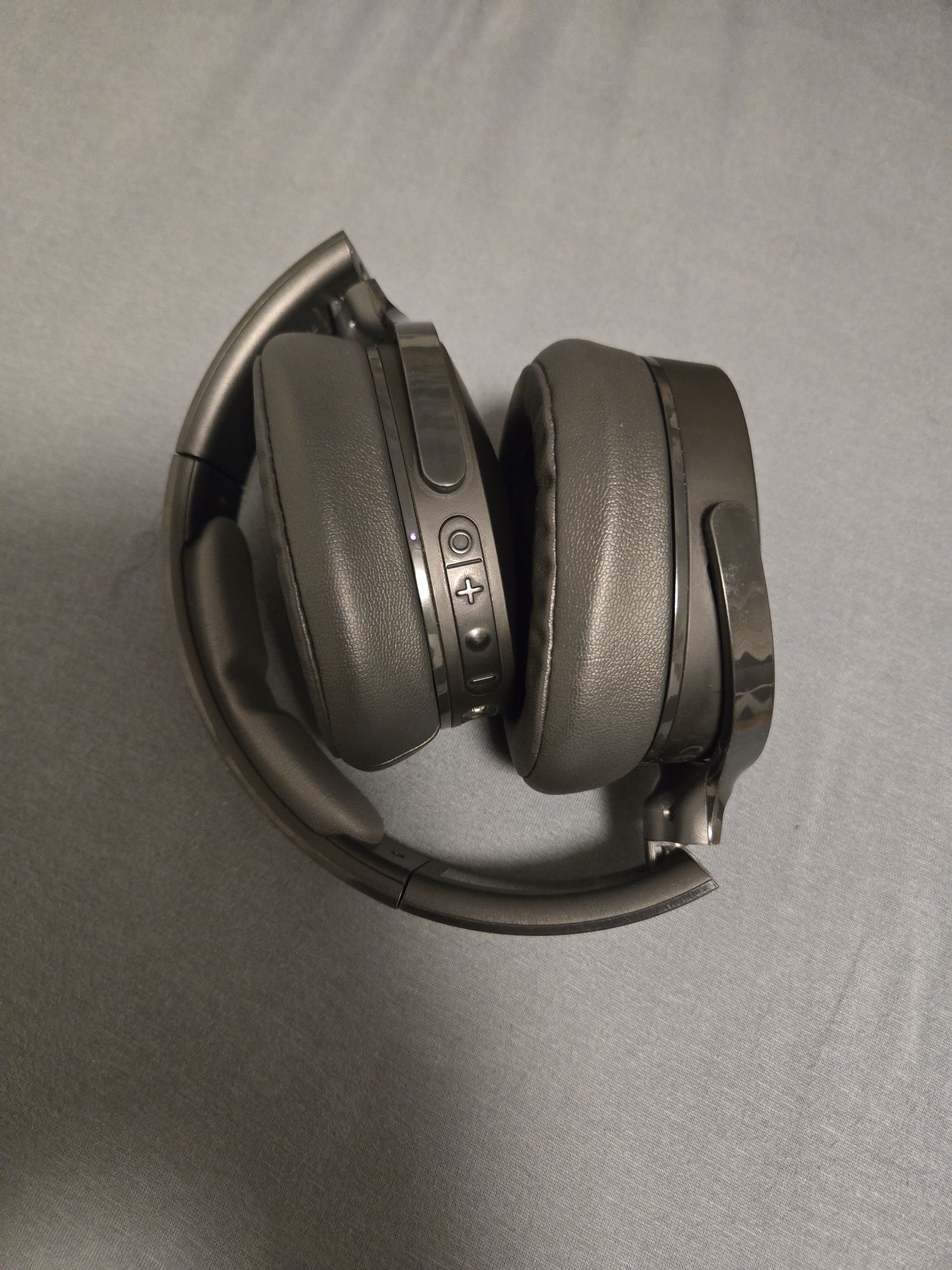 Продавам слушалки Skullcandy hesh anc black