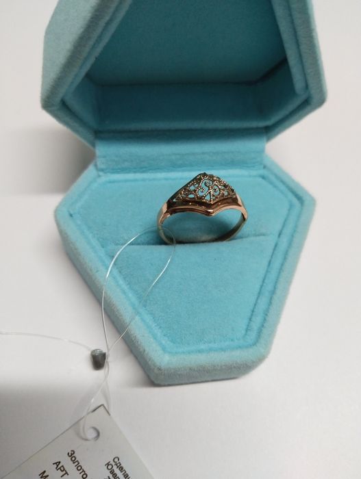 Кольцо золотое 0.81гр 585 пробы 18 размер