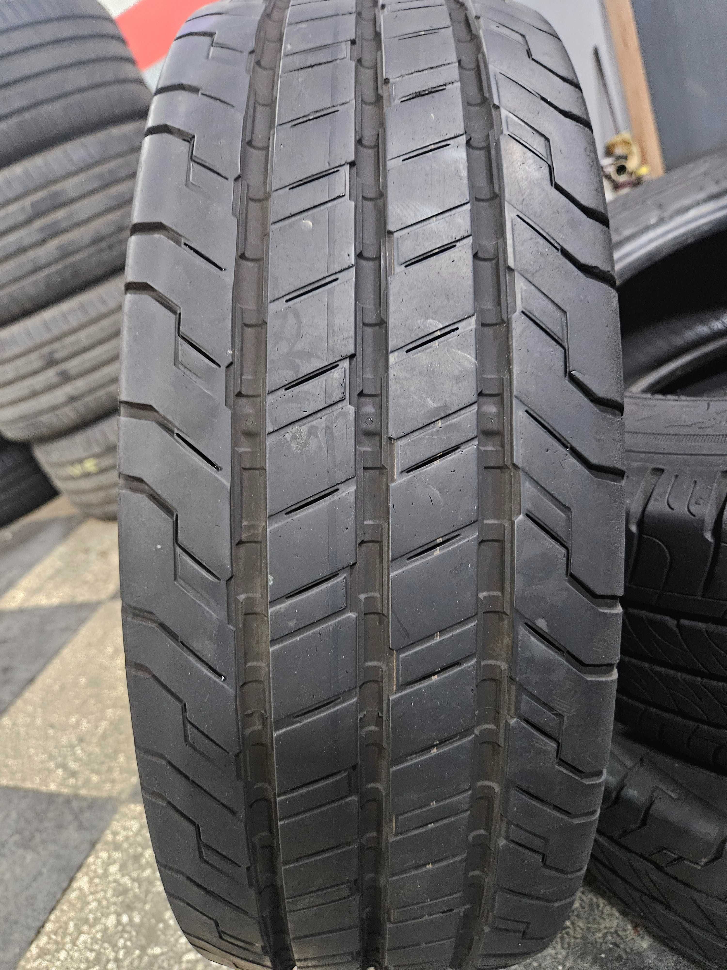 1бр 215/70/15 С CONTINENTAL 8мм грайфер дот:23г безплатен монтаж