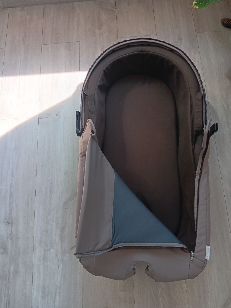Бебешка количка Stokke Xplory V4