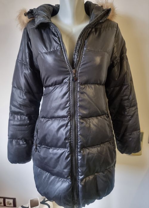 Оригинално яке Moncler -пух естествен косъм