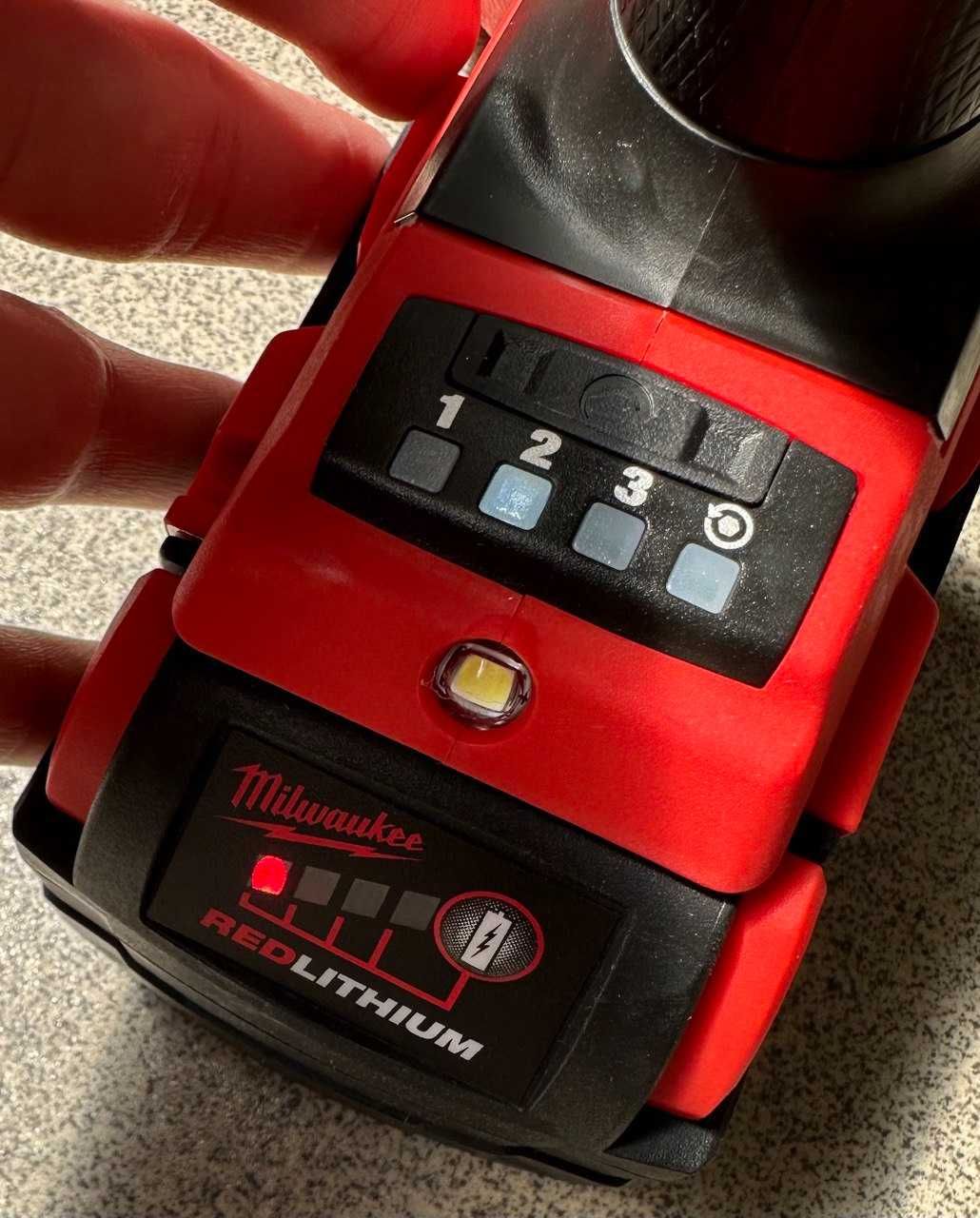 ВНОС САЩ Milwaukee M18 1/2'' Безчетков Ударен Гайковерт