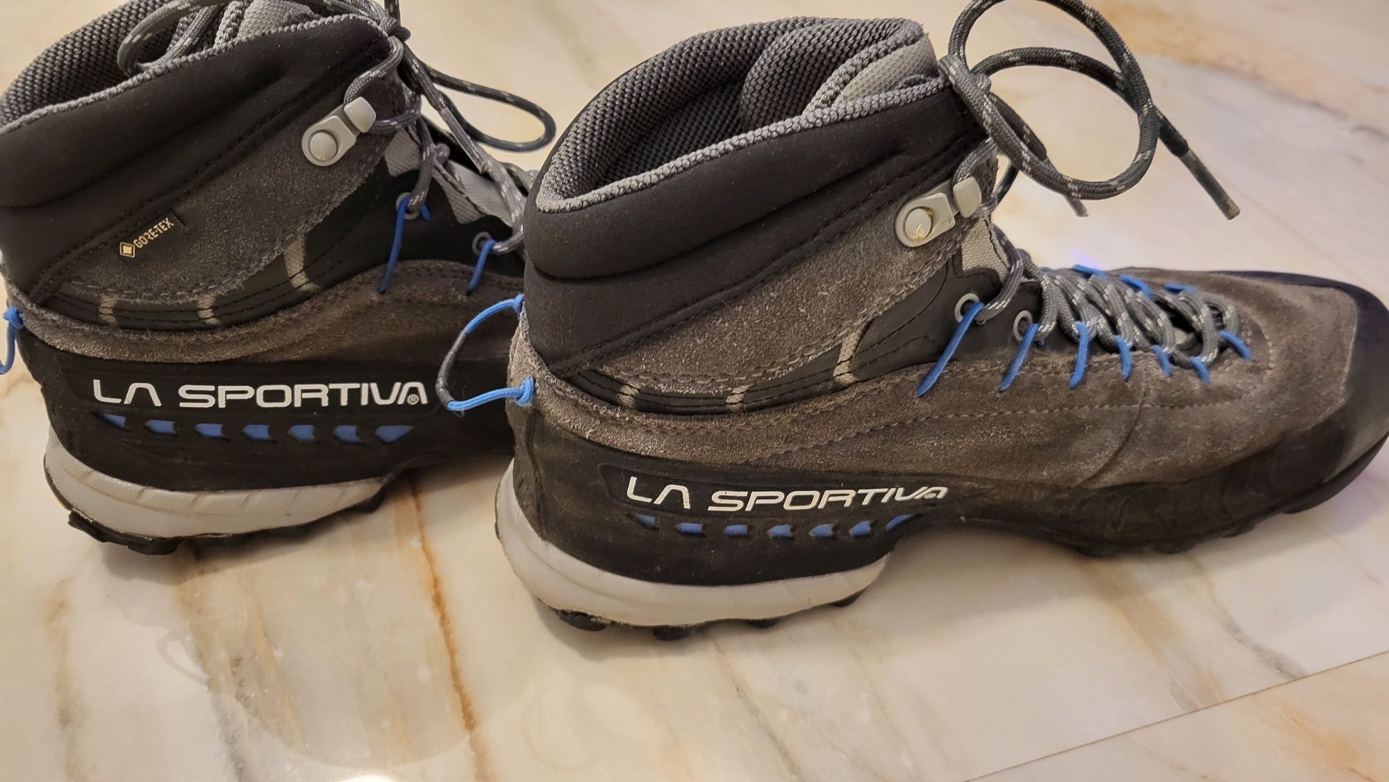 Vand bocanci dama La Sportiva - 40