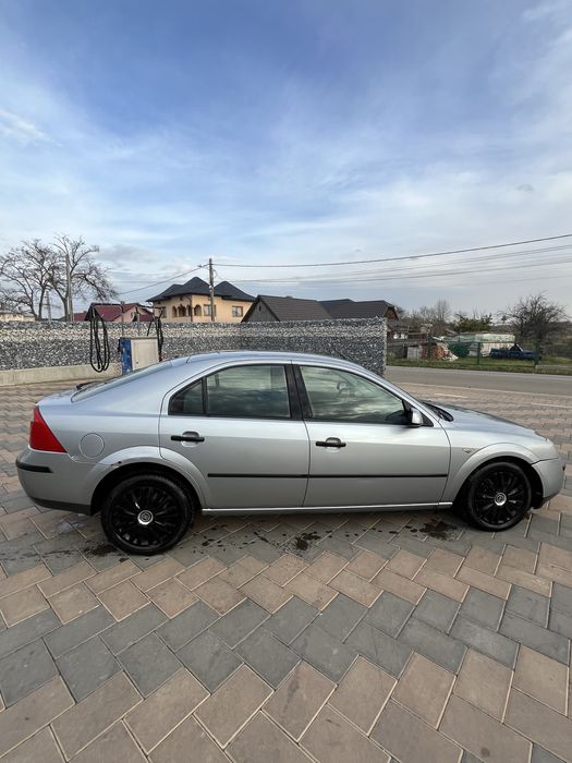 Ford Mondeo 2004