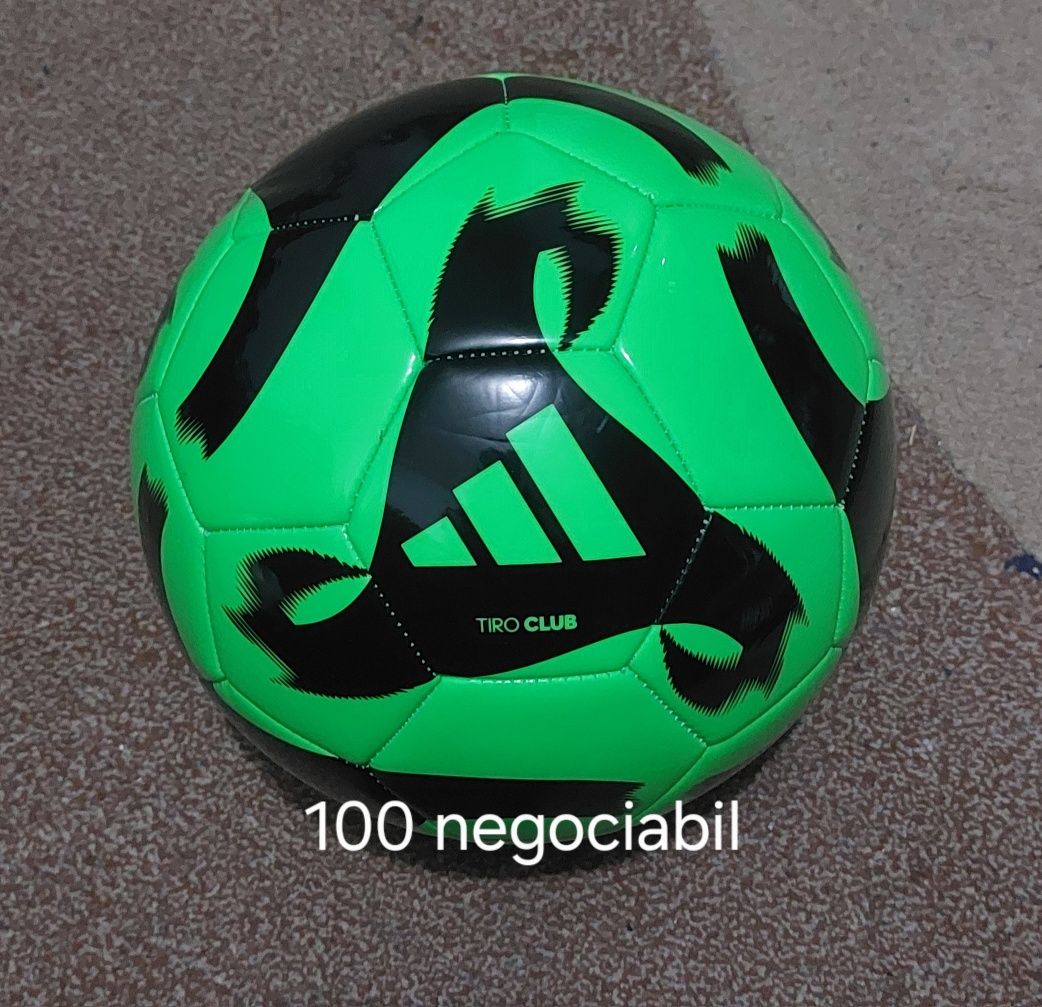 vand mingi fotball