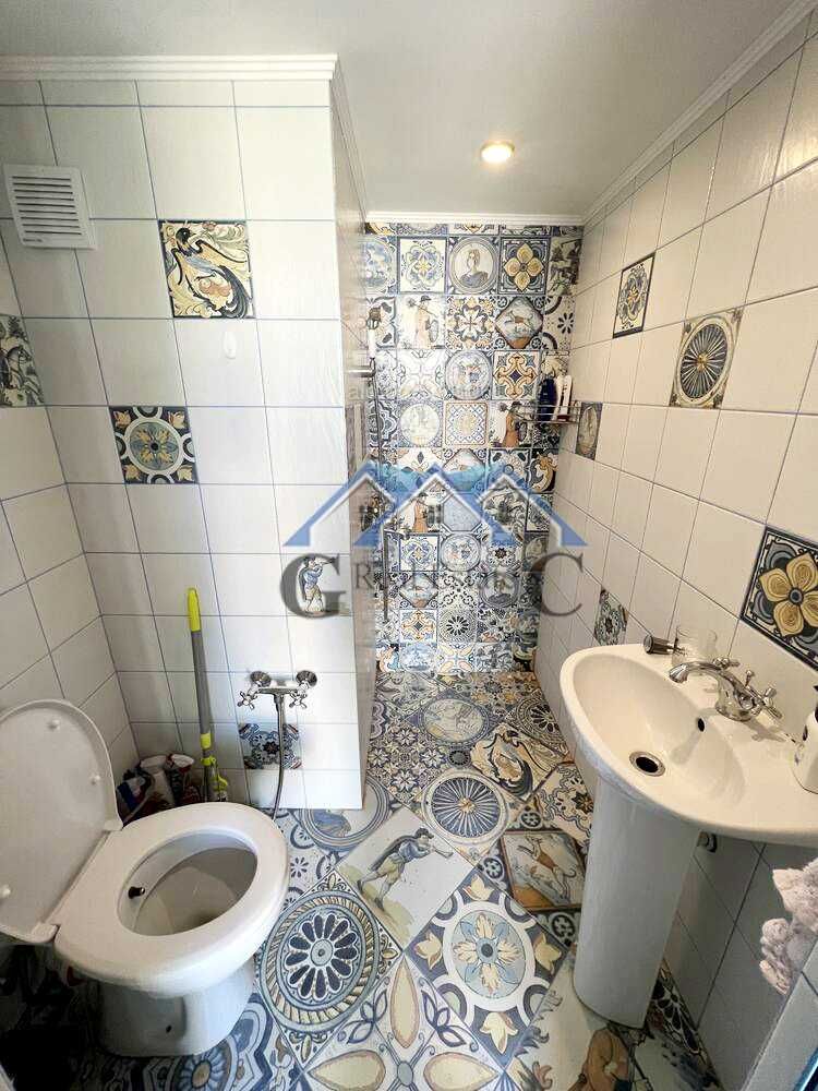Къща триетажна 150м2, двор 560м2, 463500  евро, Акчелар