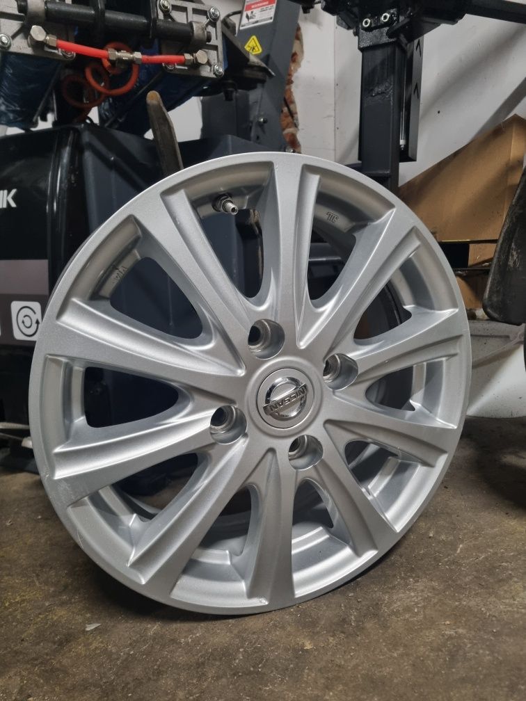 Jante R15 Aliaj 4x114.3 originale Nissan NV 200 / 5.5J ET 46 CB 66.1