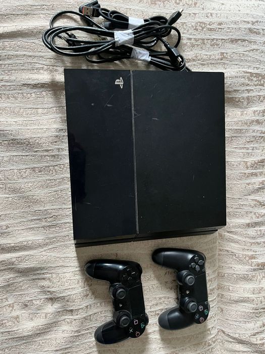 PS 4 продам торг