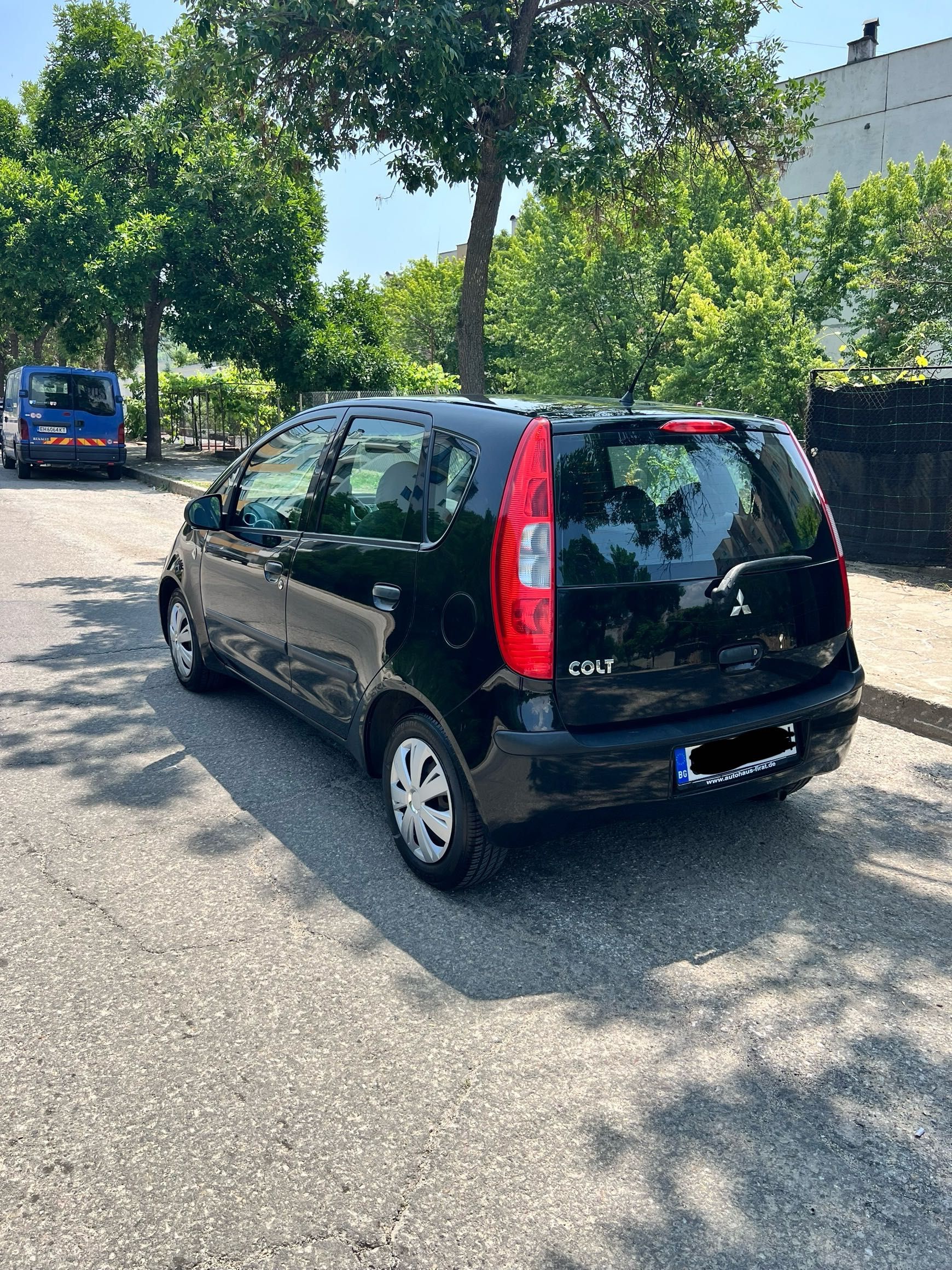Mitsubishi Colt бензин 1.1 12V 2004 г.