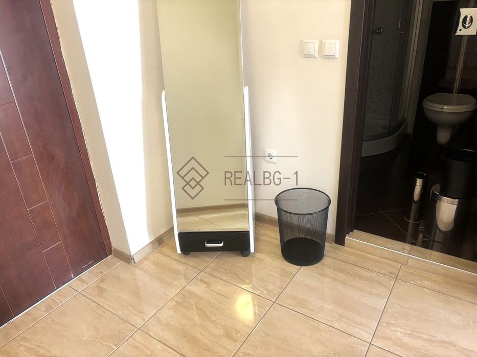 Двустаен апартамент в комплекс на първа линия до плажа