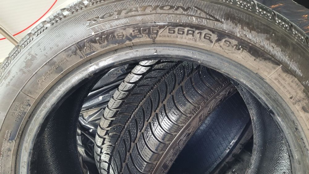 Vand 4 anvelope iarna 205 55 R16