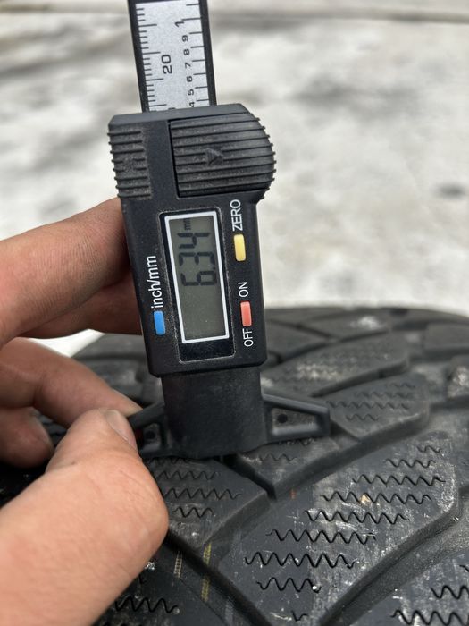 4бр Зимни гуми Dunlop 225/50R17