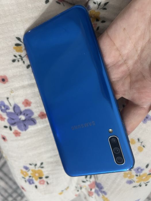 Телефон Galaxy A50 64gb