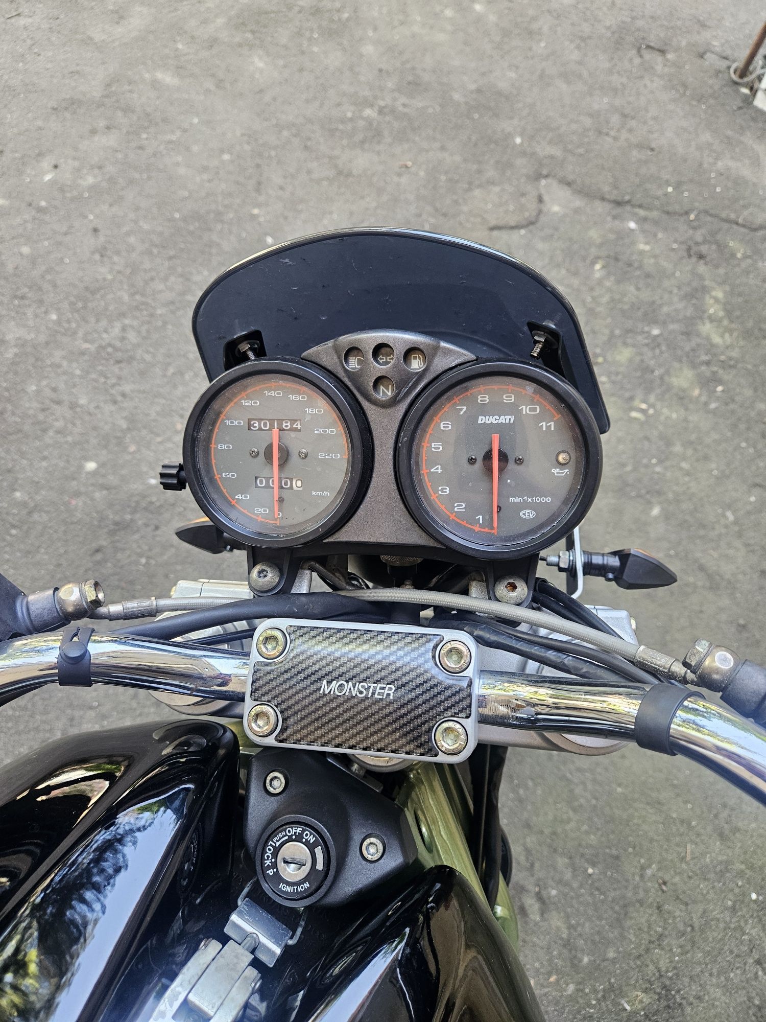 Ducati Monster 600 2001 A2