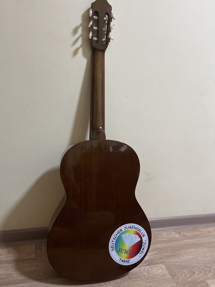 Гитара Yamaha c80
