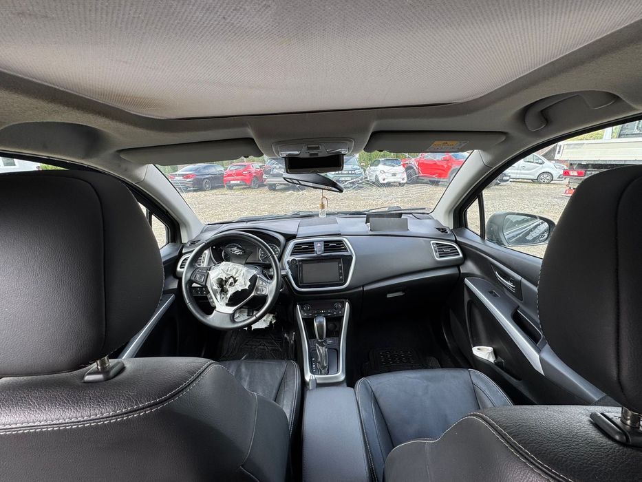 Suzuki sx4 s-cross avariat