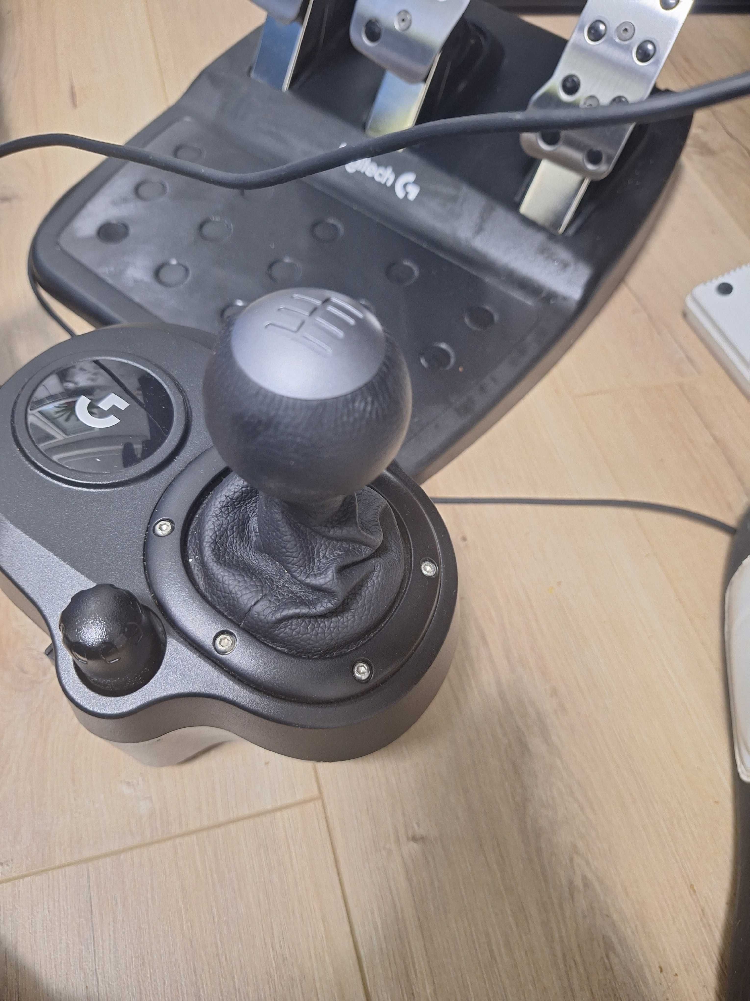 Logitech G29 + shifter
