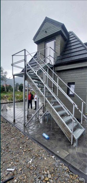 Scari metalie zincate pentru incediu