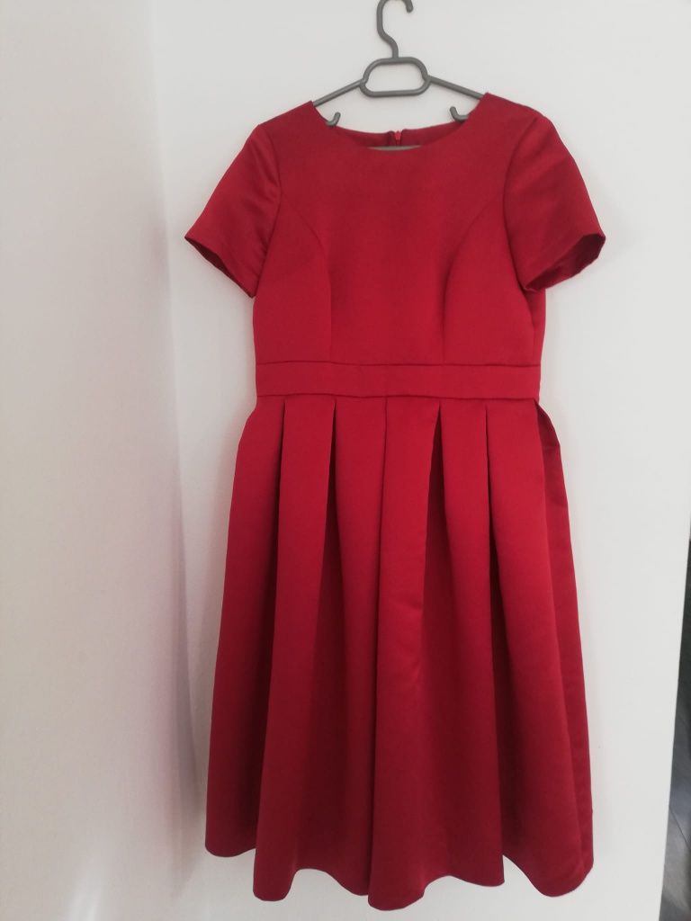 Rochie roșie noua