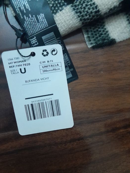 Mango. Шарф женский.