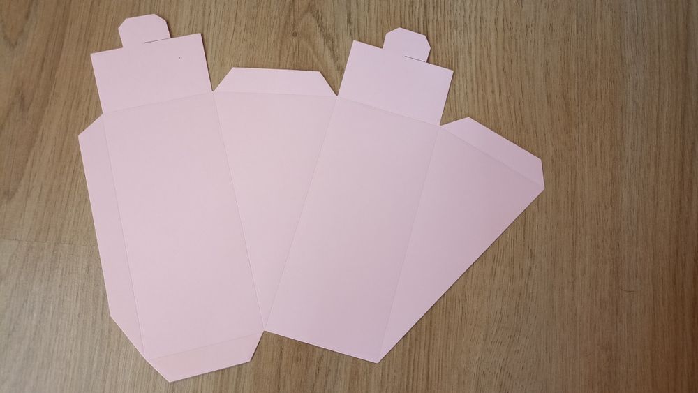 Парче торта от хартия