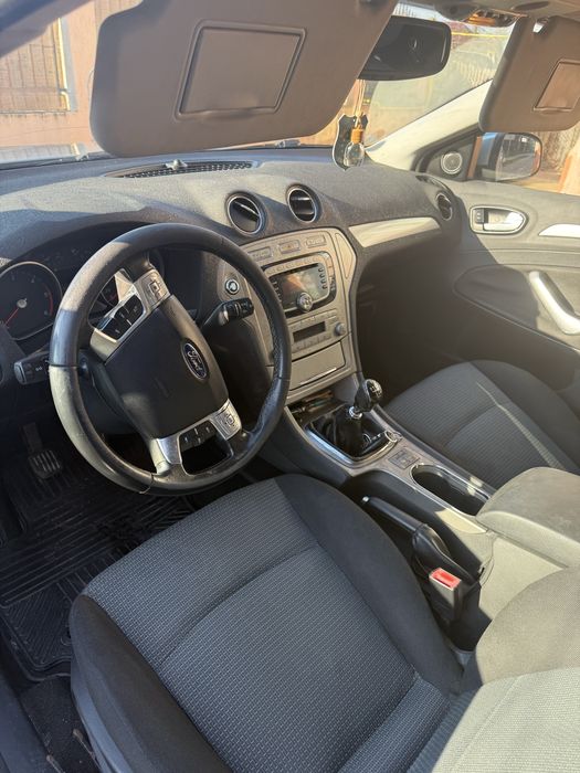 Ford Monedo 2.0 TDCI