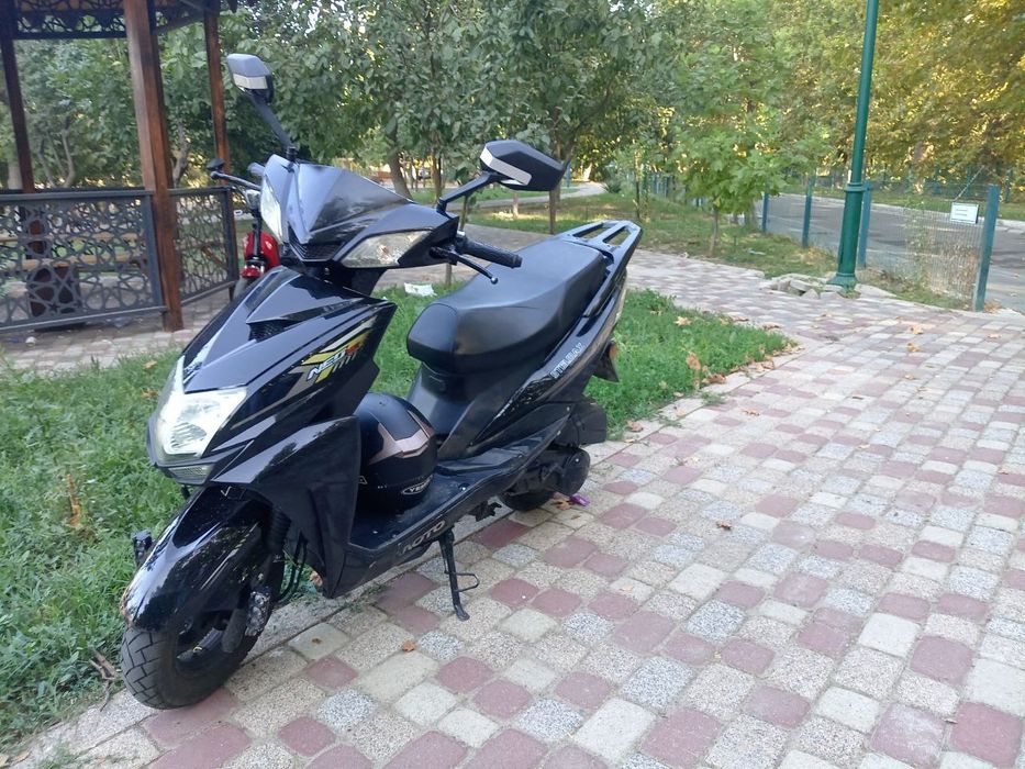 Skuter sotiladi 150 kub