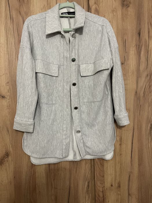 Светлосива риза - яке